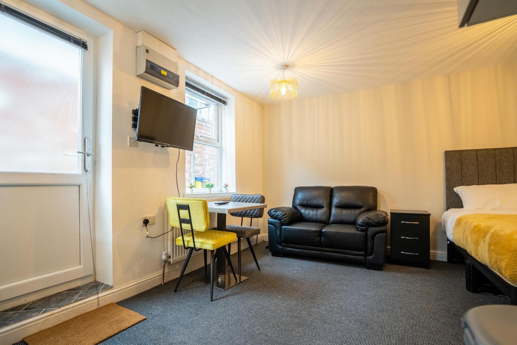 Kunda House In Tyseley Apartment เบอร์มิงแฮม ภายนอก รูปภาพ