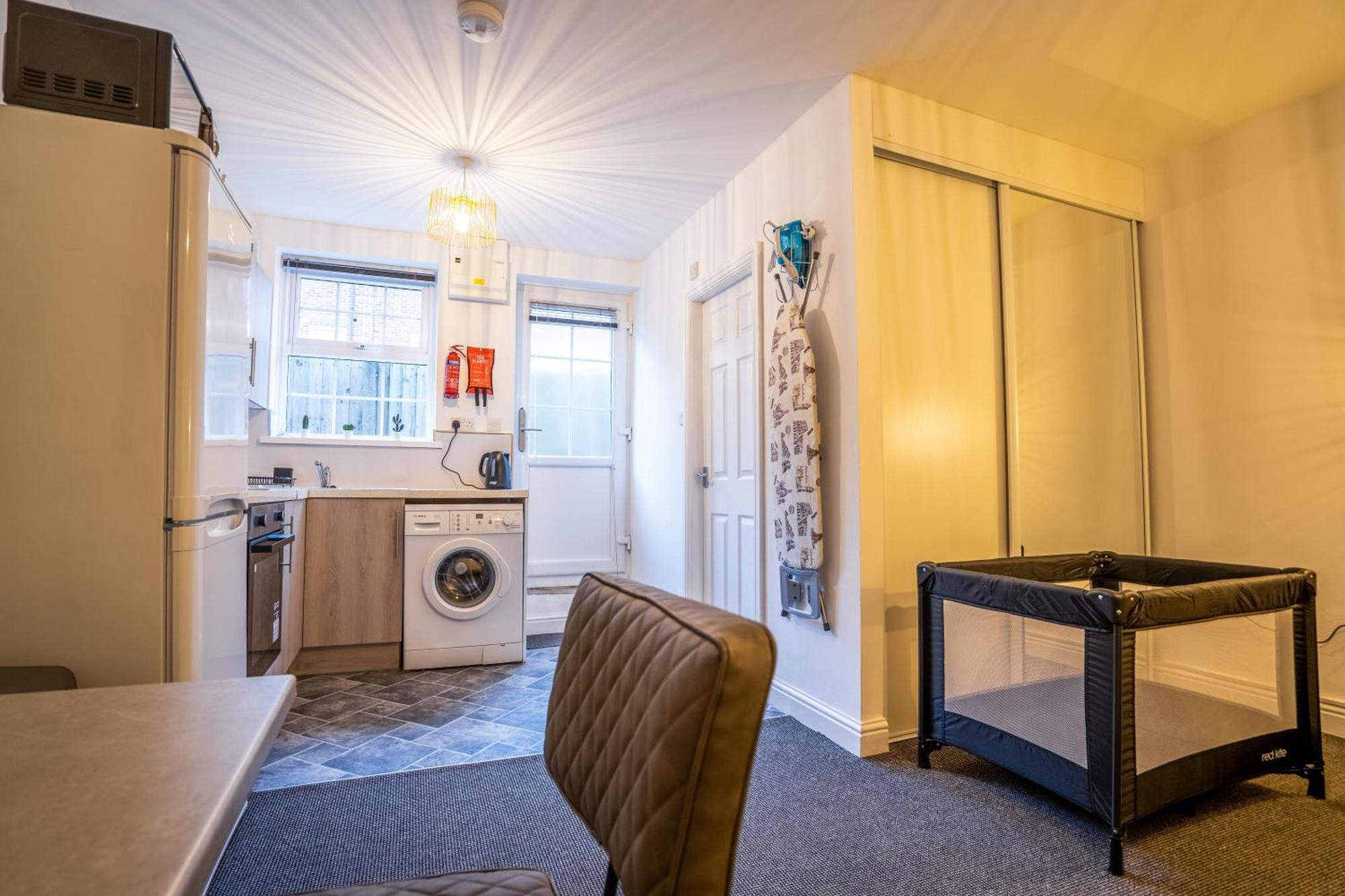 Kunda House In Tyseley Apartment เบอร์มิงแฮม ภายนอก รูปภาพ