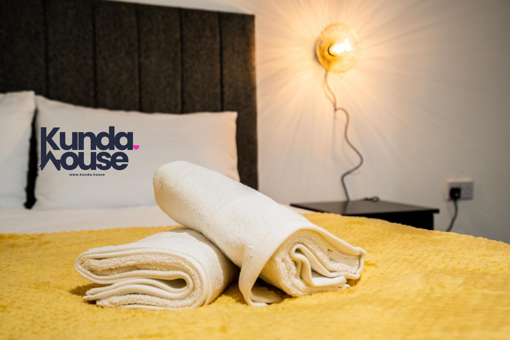Kunda House In Tyseley Apartment เบอร์มิงแฮม ภายนอก รูปภาพ