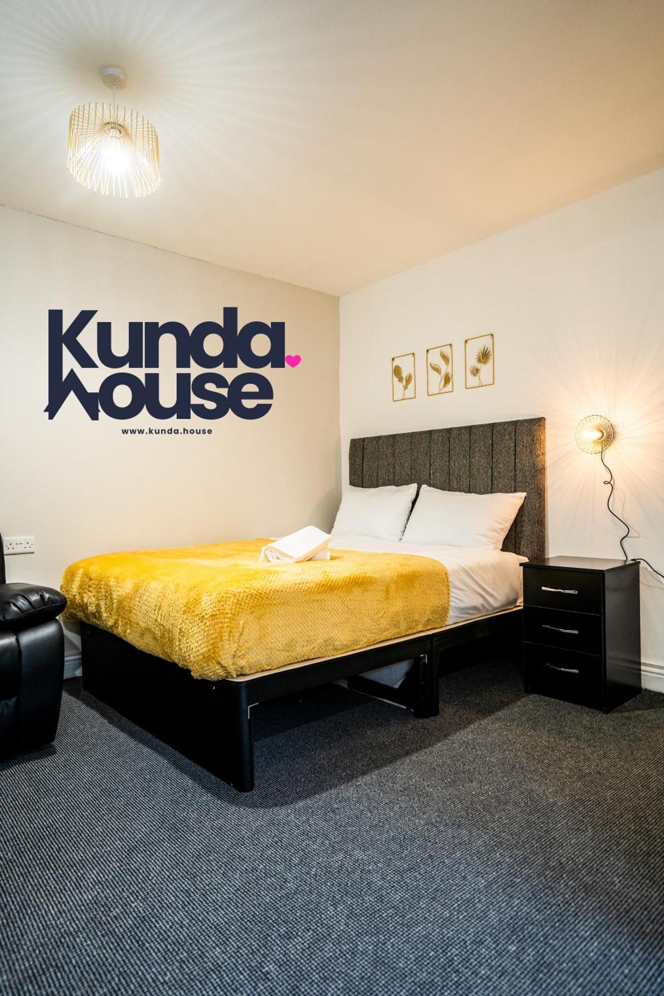 Kunda House In Tyseley Apartment เบอร์มิงแฮม ภายนอก รูปภาพ