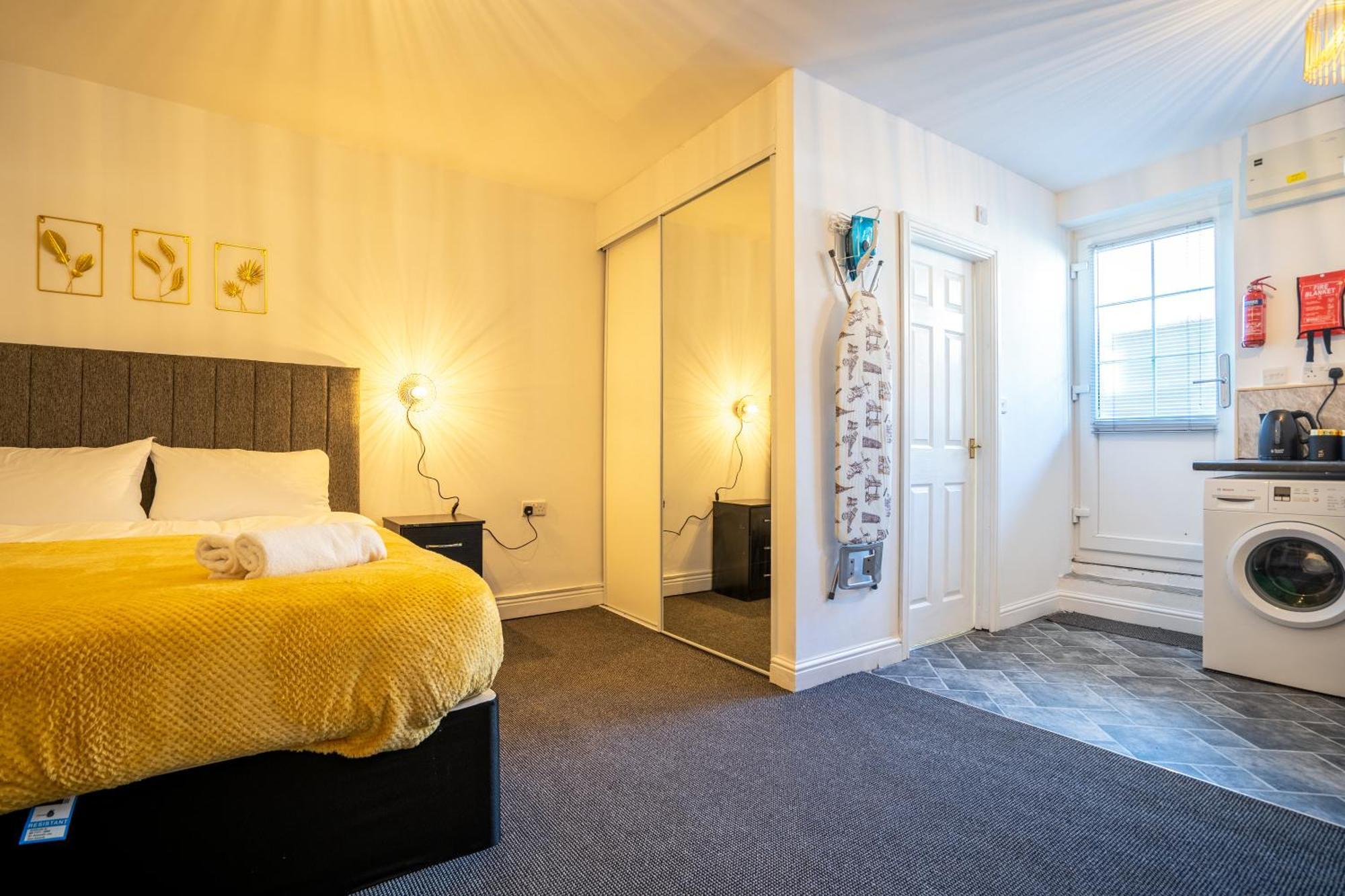 Kunda House In Tyseley Apartment เบอร์มิงแฮม ภายนอก รูปภาพ