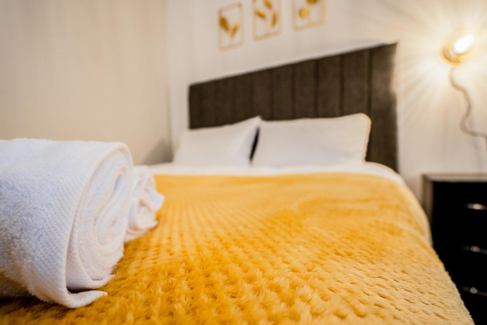 Kunda House In Tyseley Apartment เบอร์มิงแฮม ภายนอก รูปภาพ